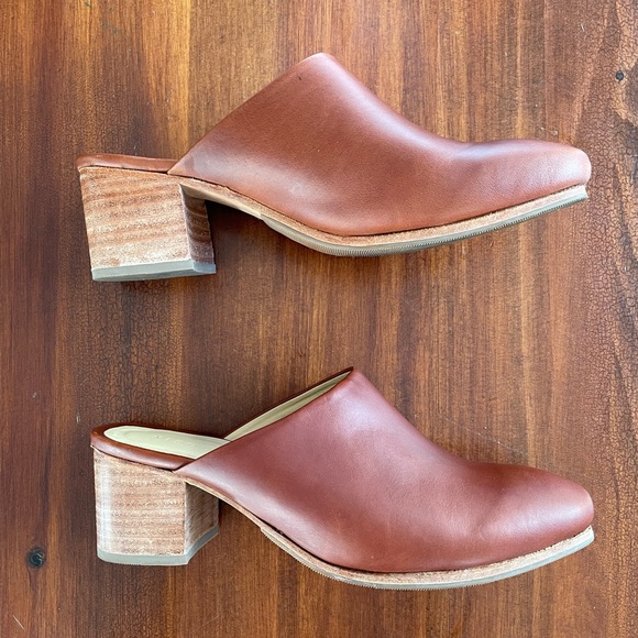 Nisolo All Day Heeled Mule 11 - Picture 10 of 10